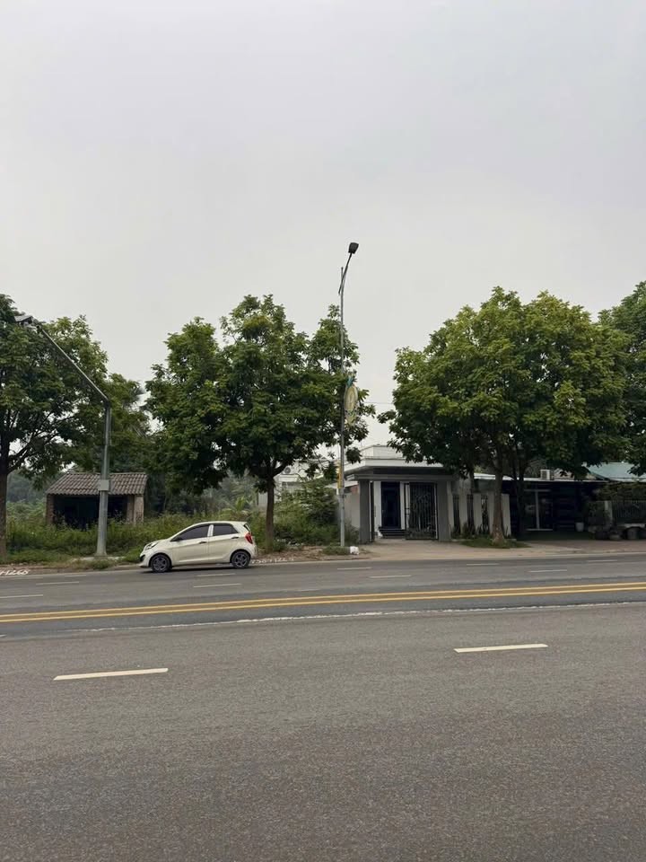 FrontHouse đường Nguyễn Tất Thành Việt Trì 500m² giá 15 tỷ - Đầu tư sinh lời ngay!