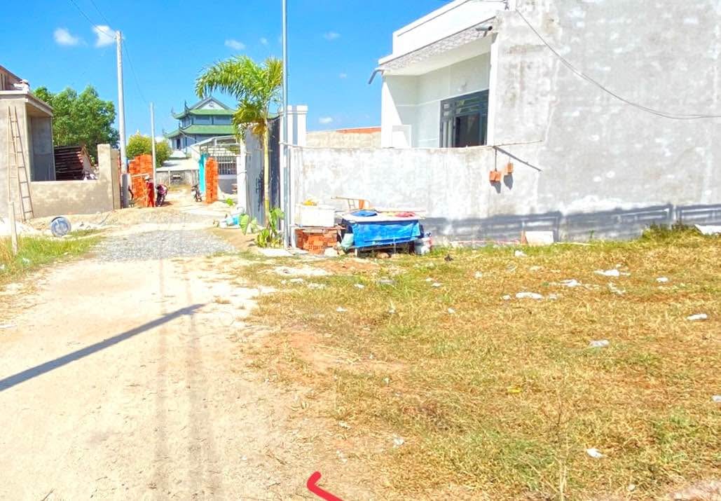 Nhà đẹp bán gấp tại Kp Thị Vải, Mỹ Xuân, 100m² - An ninh tốt, hàng xóm thân thiện!