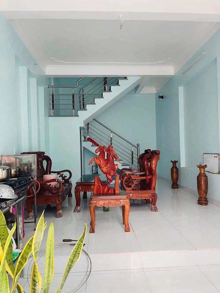 Nhà riêng 3 tầng tại Phúc Khánh, Hưng Hà - Chỉ 2.5 triệu/tháng, tiện nghi đầy đủ!