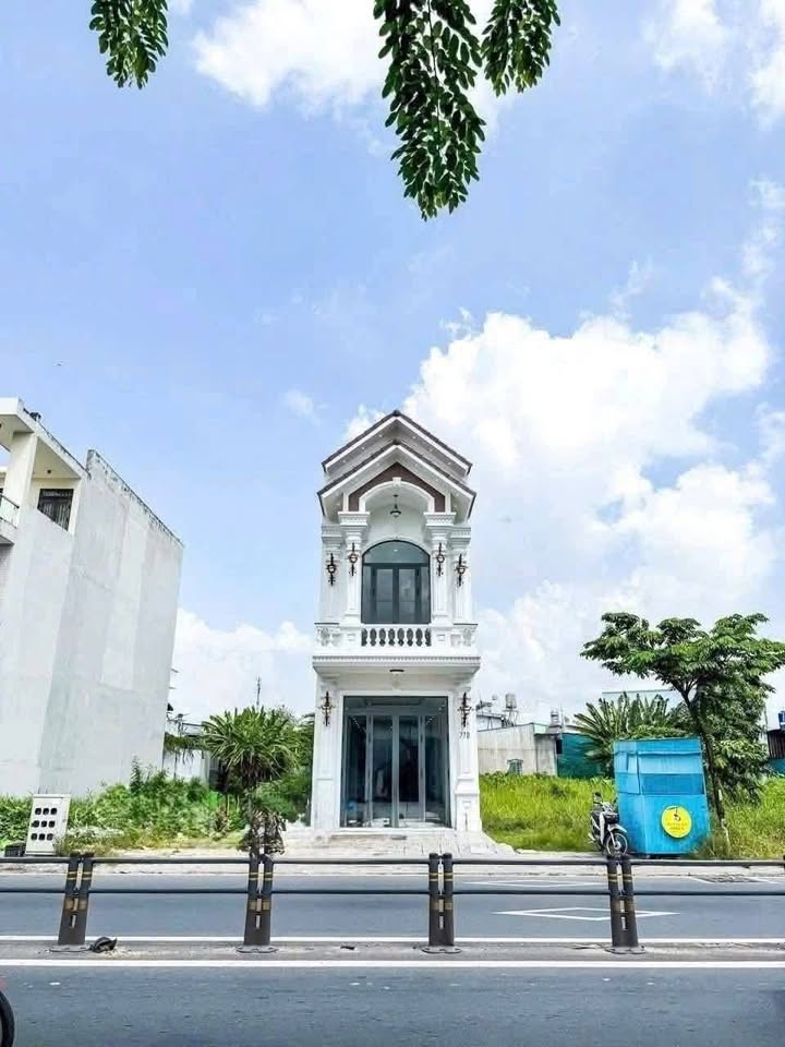 Nhà mặt tiền Trần Hoàng Na, Ninh Kiều, 193m² giá 15 tỷ - Đầu tư sinh lời ngay!