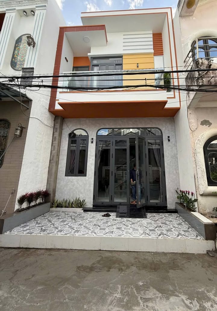 Nhà trệt lầu mới đẹp 60m² giá 2.97 tỷ - Full nội thất, gần chợ nổi Cái Răng