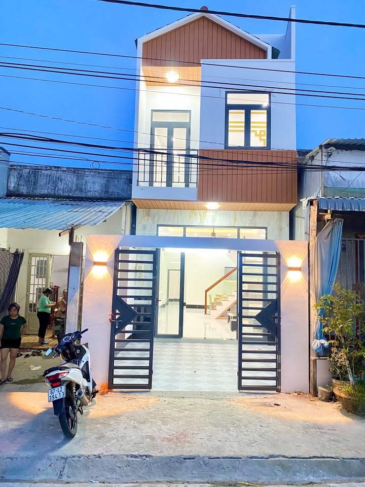 Nhà trệt lầu mặt tiền bờ kè Rạch Cái Sơn, 86m² giá 3.95 tỷ - Đầu tư sinh lời ngay!