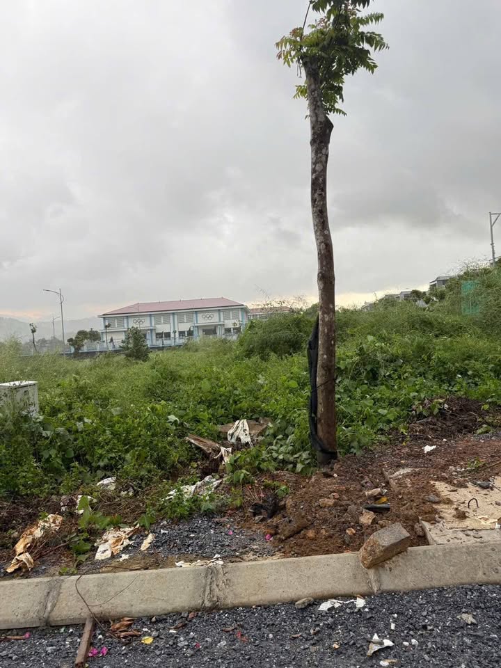 Đất nền Cam Đường Lào Cai 100m² giá 2.1 tỷ - Đầu tư sinh lời cực tốt!