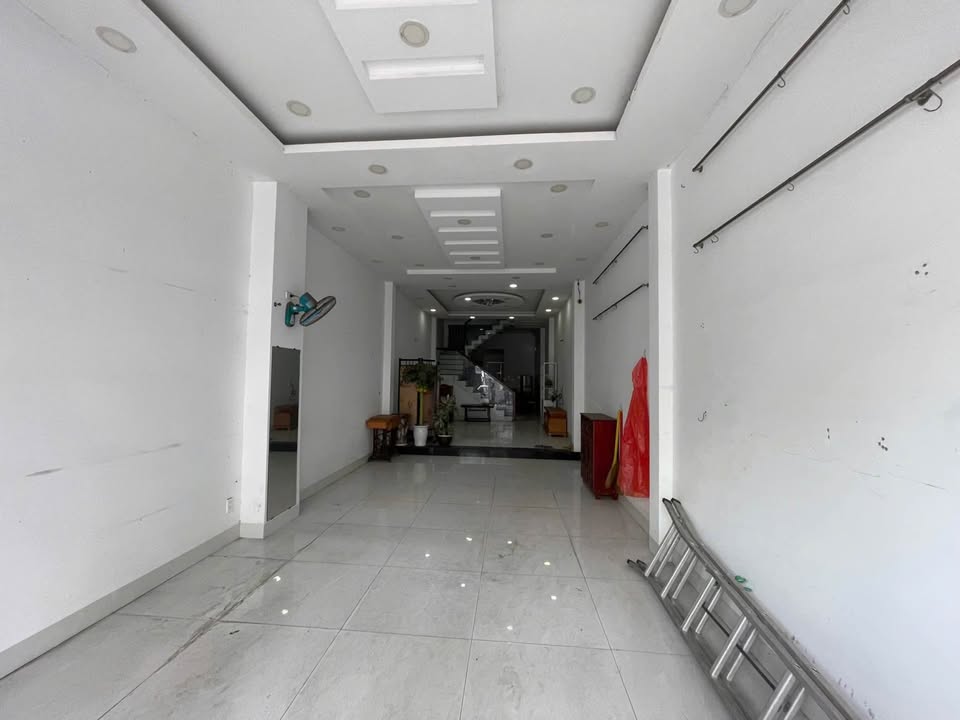 Nhà mặt tiền Ngô Gia Tự, Nha Trang 89m² giá 15.5 tỷ - Kinh doanh thuận lợi!