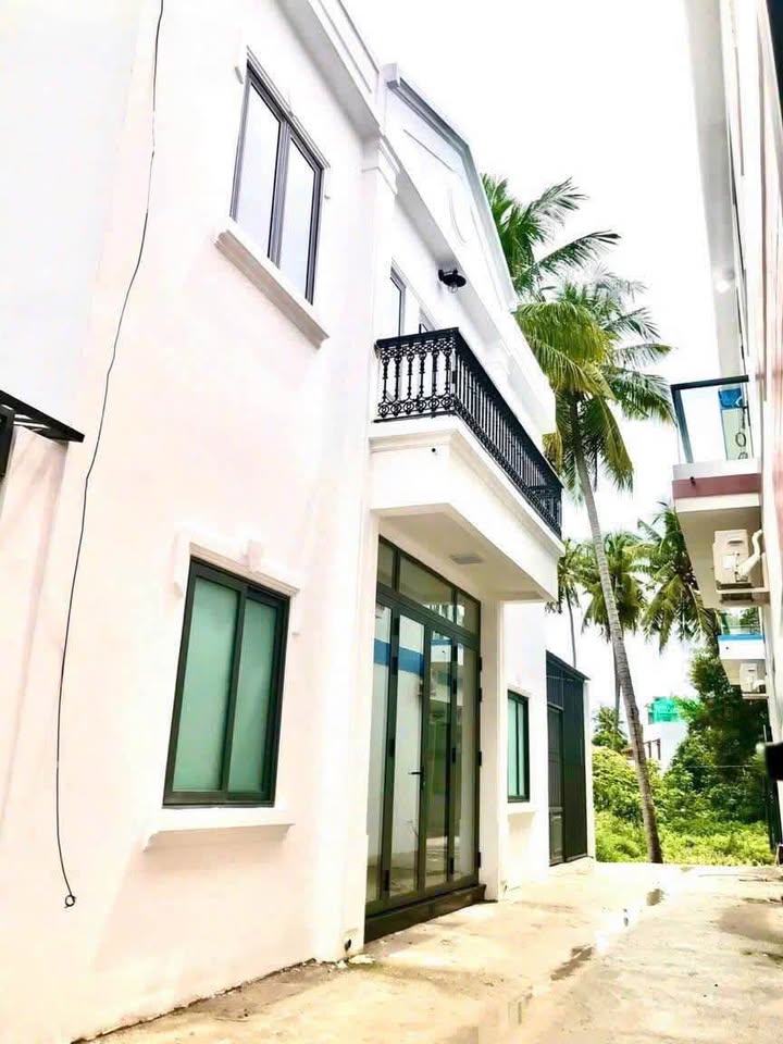 Biệt thự mini 2 tầng tại Nha Trang 120m² giá 4.95 tỷ - Sổ hồng chính chủ!