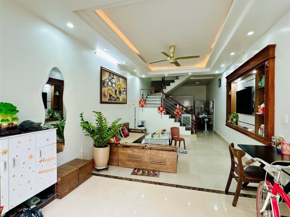 Nhà phố Tiền Phong, Đằng Hải 52m² giá 2.9 tỷ - Chính chủ, đầy đủ tiện ích!