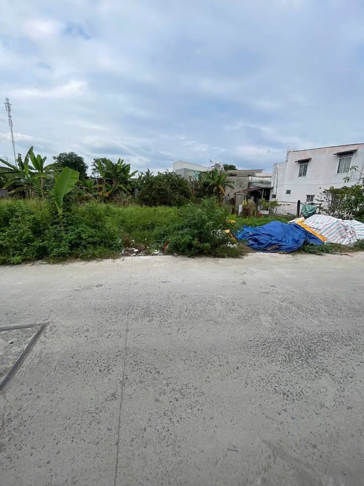 Bán đất đẹp 90m² tại Đông Thạnh, Hóc Môn chỉ 2.78 tỷ - Cơ hội hiếm có!