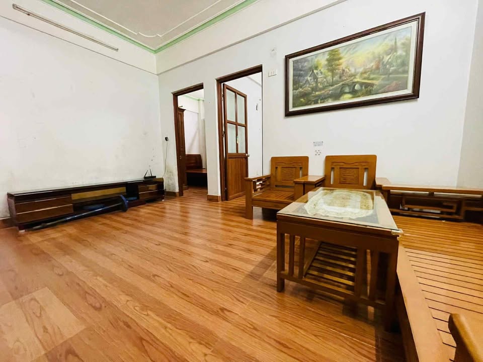 Căn hộ Cc Thể thao Cao Xanh 2PN giá 3.5 triệu - Không mất phí dịch vụ!