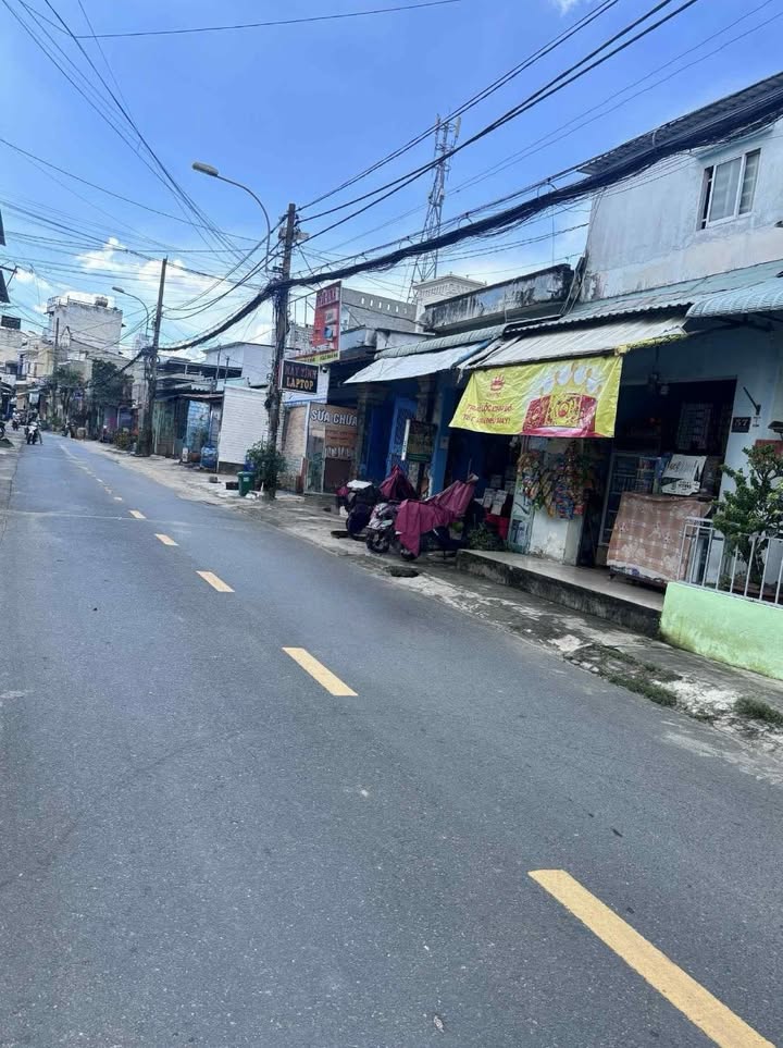 Nhà phố HXH 8m tại Linh Xuân, Thủ Đức 110m² giá 5.4 tỷ - Cơ hội vàng cho đầu tư!