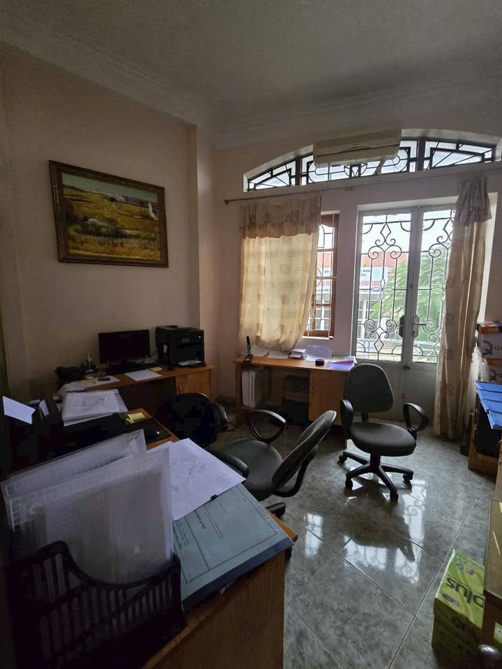 Bán nhà mặt đường Lương Khánh Thiện, quận Ngô Quyền, 26m² giá 5.7 tỷ - Hướng Bắc, sẵn sàng ở ngay!