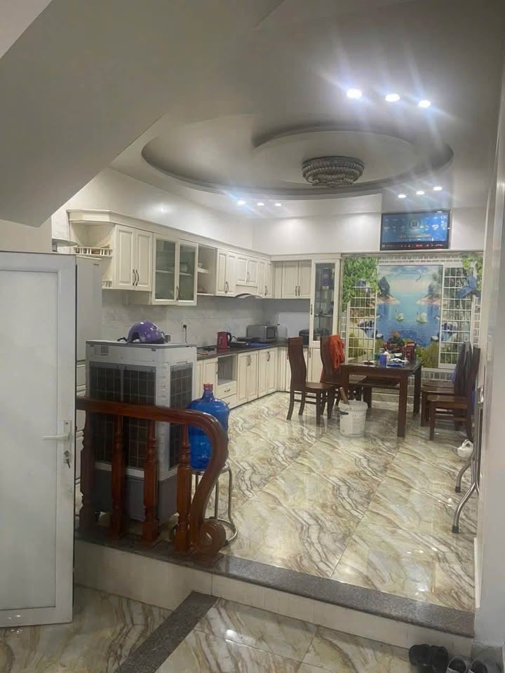 Nhà mặt đường Chợ Cột Đèn quận Lê Chân 68m² giá 7 tỷ - Kinh doanh sầm uất!