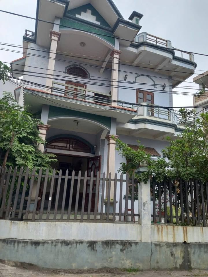 Nhà biệt thự Cẩm Thủy 140m² giá 3.79 tỷ - Mặt tiền 2 hướng thoáng đãng