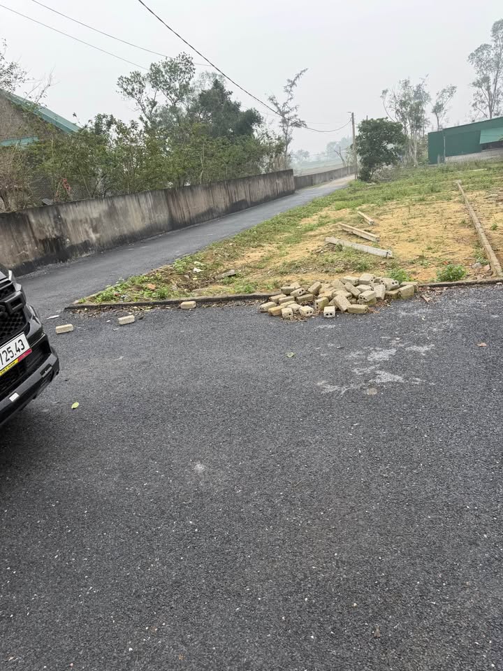 Đất Nghi Phong 79m² giá 1 tỷ - Đường nhựa rộng rãi, tiện ích đầy đủ!