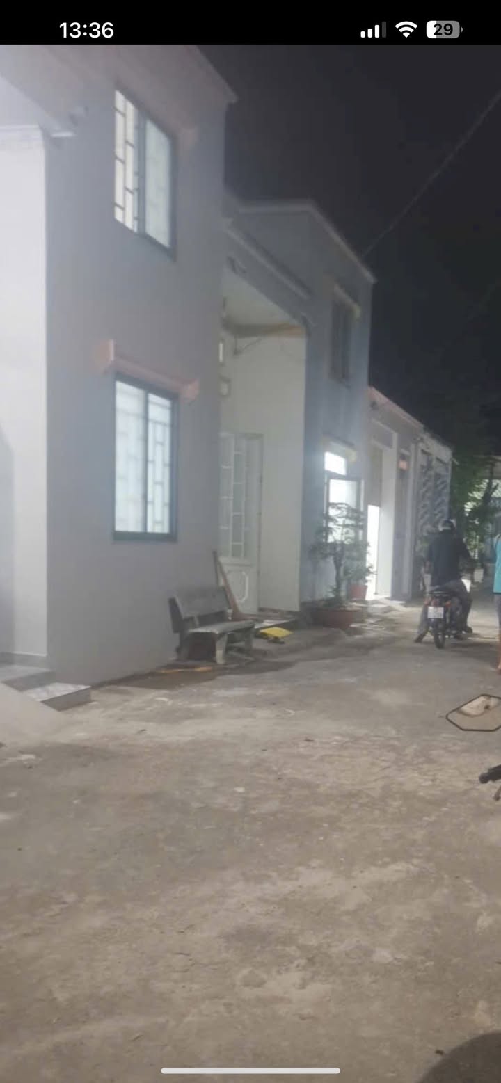 Nhà phố Tân Định, Bến Cát 60m² giá 1.3 tỷ - Mặt tiền đường nhựa 6m, ở ngay!