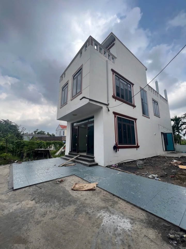 Nhà 2,5 tầng thôn Giữa Hoa Động 110m² giá 3.6 tỷ - Hướng Nam tài lộc!