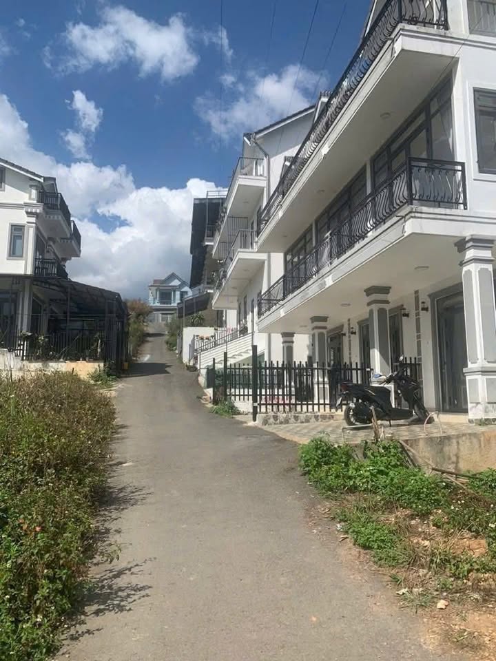 Đất xây dựng đường Thái Phiên, Đà Lạt 200m² giá 3.9 tỷ - Đầu tư sinh lời ngay!