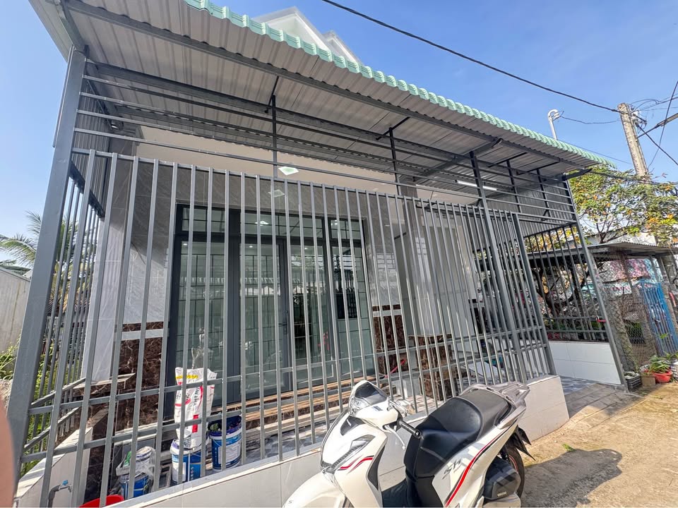 Nhà cấp 4 KDC Út Lấn, Mỹ Thạnh, Long Xuyên 133m² giá 1.6 tỷ - Sẵn sàng vào ở ngay!