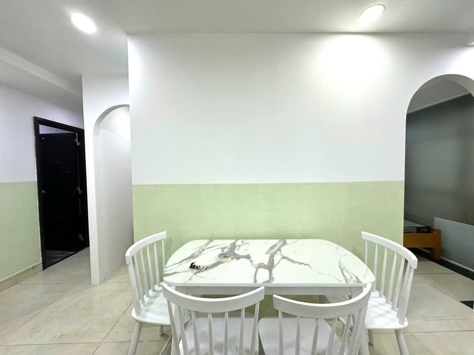 Căn hộ 2 phòng ngủ 525 Tô Hiến Thành, Quận 10 - Nội thất cao cấp, gần Bách Khoa!