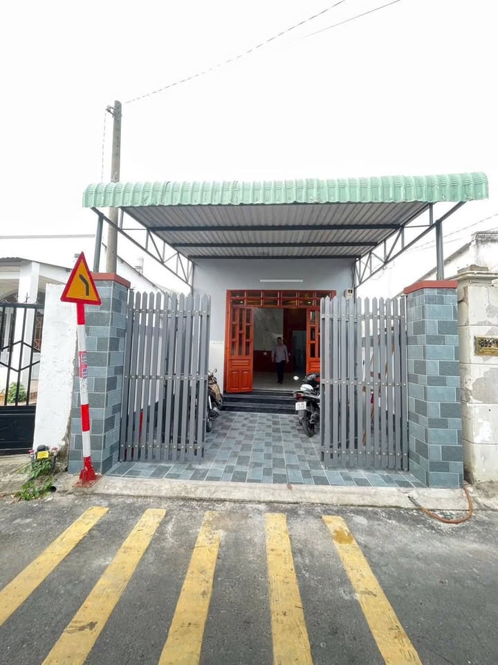 Nhà cấp 4 tại Đông Hoà, Dĩ An 105m² giá 3.9 tỷ - Sổ đỏ chính chủ, thương lượng tốt!