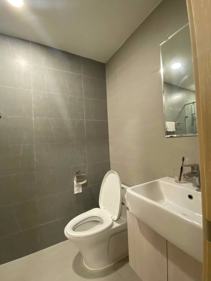 Căn hộ Dragon Castle Hạ Long 51m² giá 1.8 tỷ - Sổ hồng chính chủ, nội thất đầy đủ!