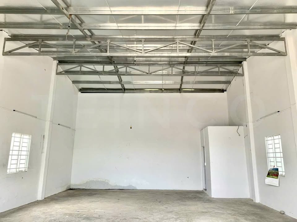 Kho xưởng cho thuê 72m² đường Lê Hồng Nhi, Q. Cái Răng - Giá chỉ 4.5 triệu/tháng!