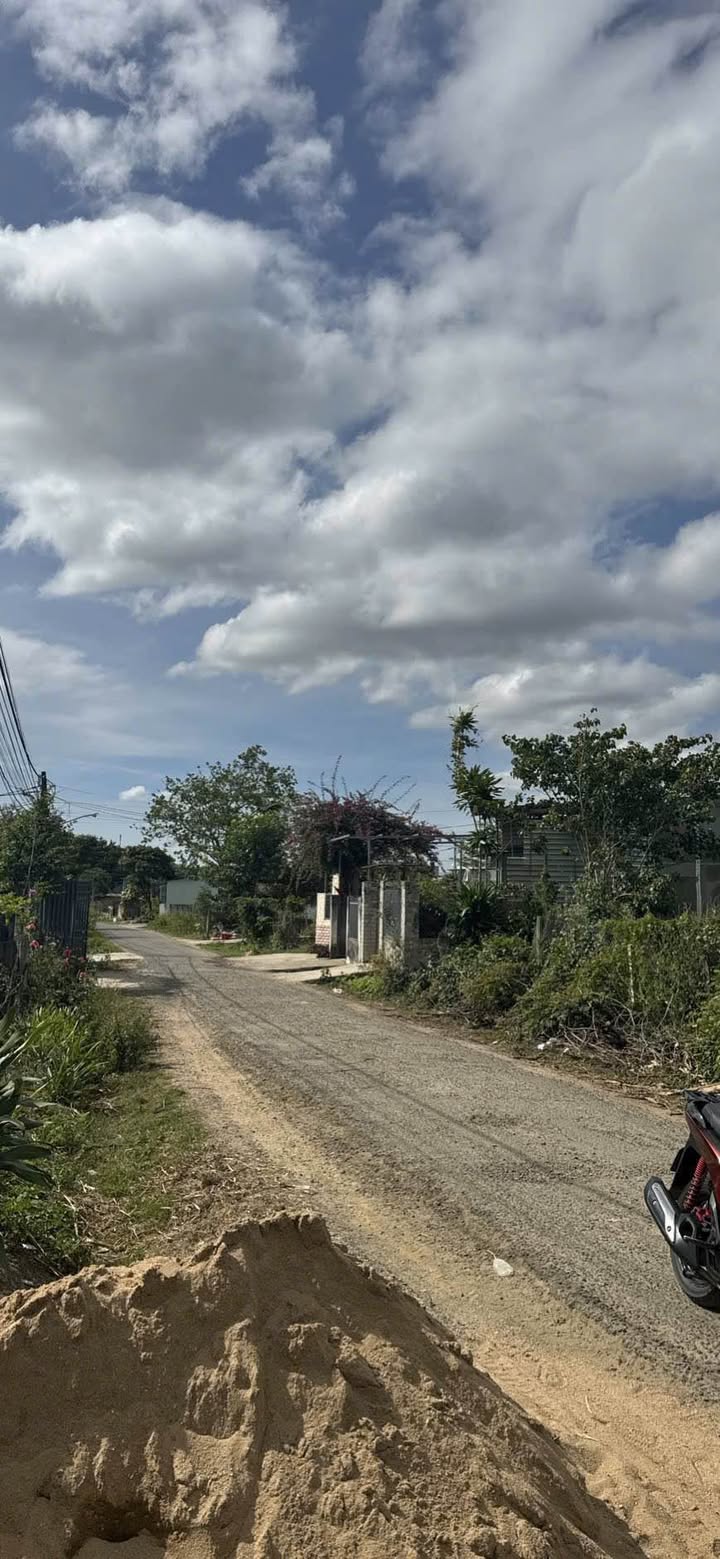 Đất thổ cư Đăk Cấm 1288m² giá 1.7 tỷ - Cơ hội vàng cho nhà vườn!