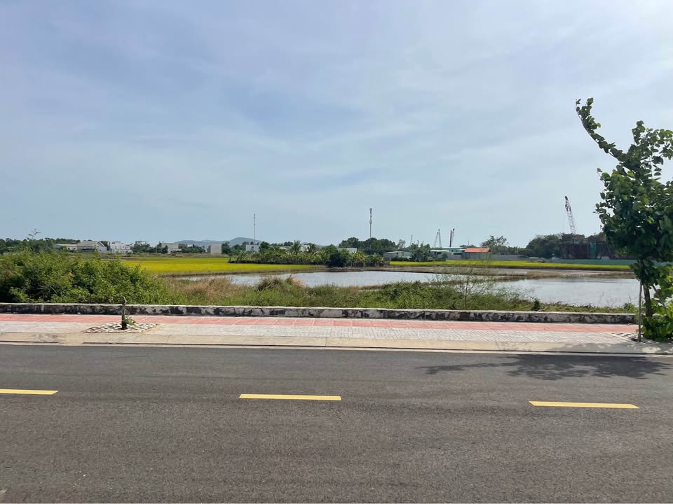 Đất nền chính chủ 5068m² Khu TĐC Hòa Long, Bà Rịa - Vũng Tàu, giá 32.9 tỷ - Nằm ngay mặt tiền!