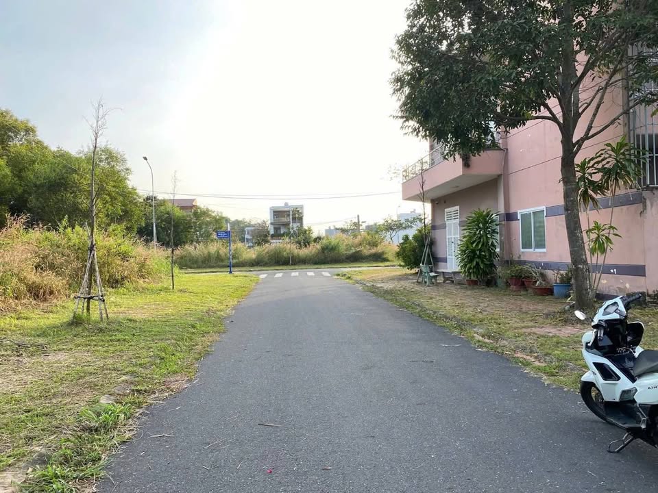 Đất thổ cư 87.5m² đường Nguyễn Trực, Long Tâm, Bà Rịa - Giá 2.27 tỷ - Đầu tư sinh lời!