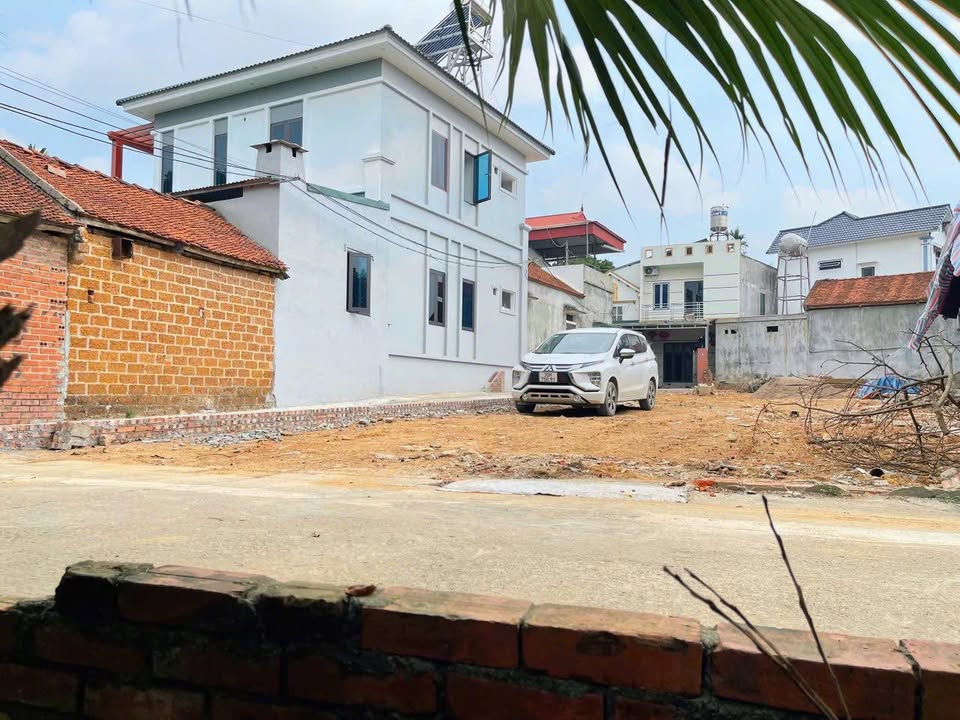 Đất nền mặt đường Hạ Bằng, Thạch Thất 140m² giá 5.6 tỷ - Cơ hội đầu tư hiếm có!