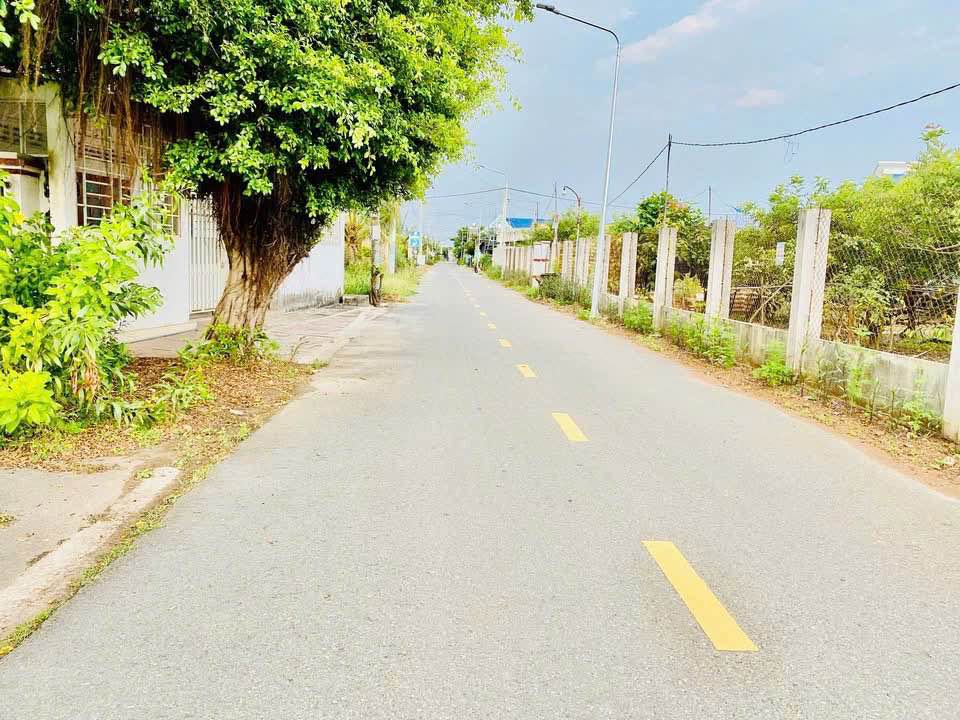 Nhà bán ngay đường ven biển Phước Hải, Bà Rịa - Vũng Tàu 317m² giá 3.49 tỷ - Gần biển chỉ 1km!