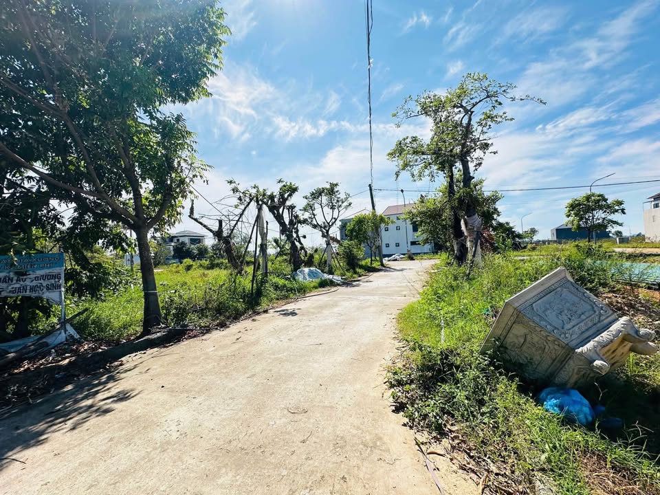 Bán đất thôn Bắc Thượng, phường Hà Huy Tập, 100m² - Giá chỉ 2 tỷ VND, vị trí tiềm năng!