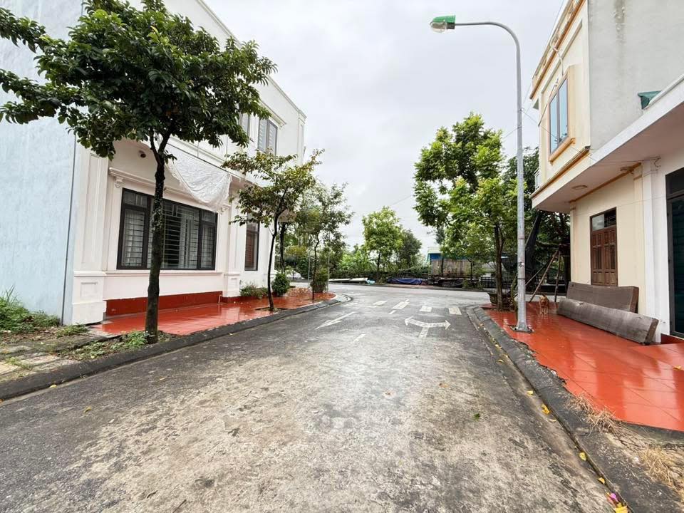 Đất nền Phú Xuân 71m² giá 2 tỷ - Hướng Đông Bắc, đường 5.5m, vỉa hè rộng!