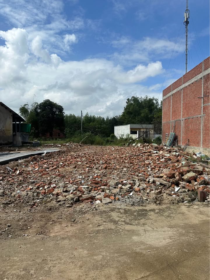 Đất nền Hòa Xuân Đà Nẵng 120m² giá 1.59 tỷ - Gần Bến Xe Đức Long, tiện ích đầy đủ!