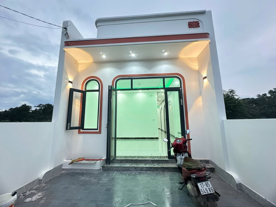 Nhà phố Hắc Dịch, Phú Mỹ 100m² giá 1.5 tỷ - Sổ hồng chính chủ, đất thổ cư