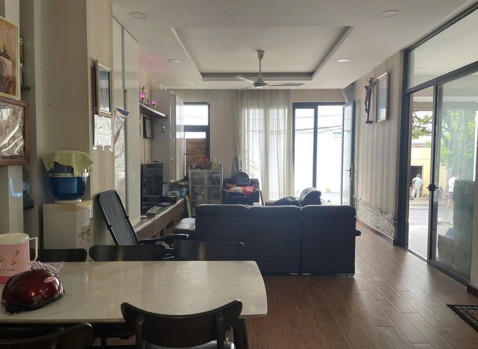 Nhà 3 tầng chính chủ tại Bình An, Q2 - Diện tích 100m², giá chỉ 20 tỷ!