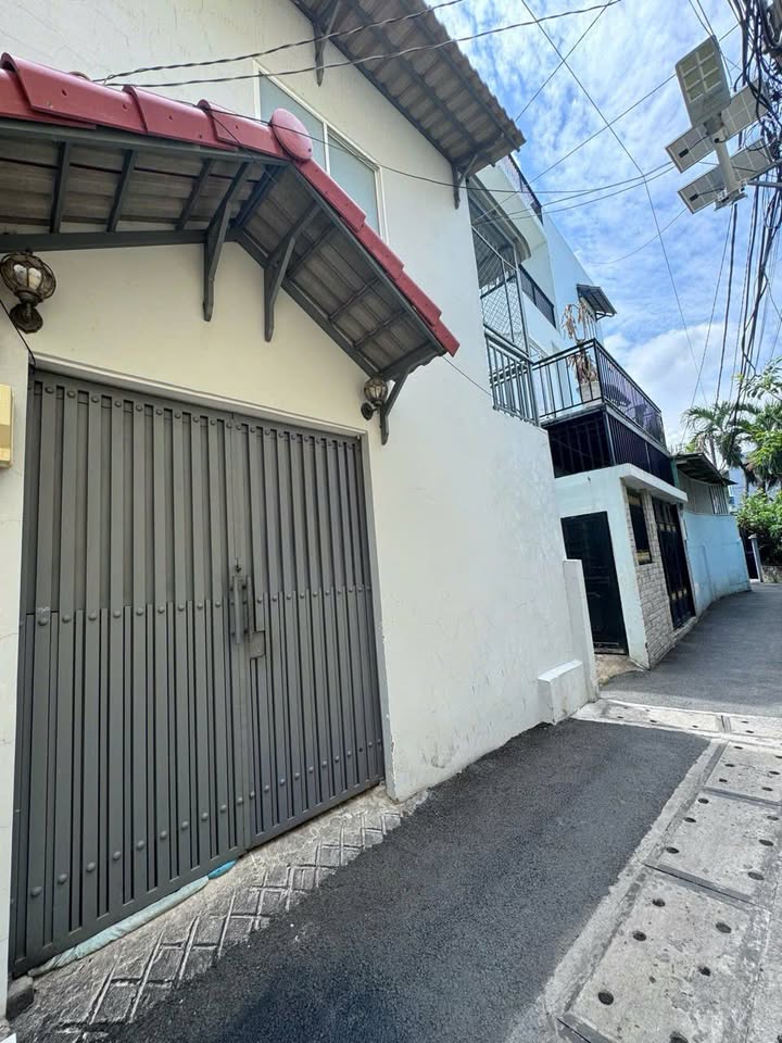 Nhà phố Thủ Đức 30m² giá 1.8 tỷ - Giảm ngay 500 triệu, bán gấp trong tháng 12!