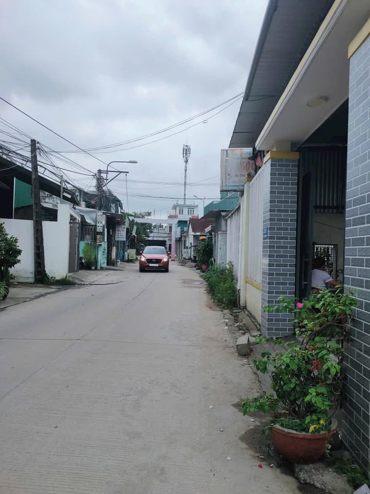 Đất phường Nghĩa Lộ, Quảng Ngãi 180m² - Sổ đỏ chính chủ, ô tô vào tận nơi!