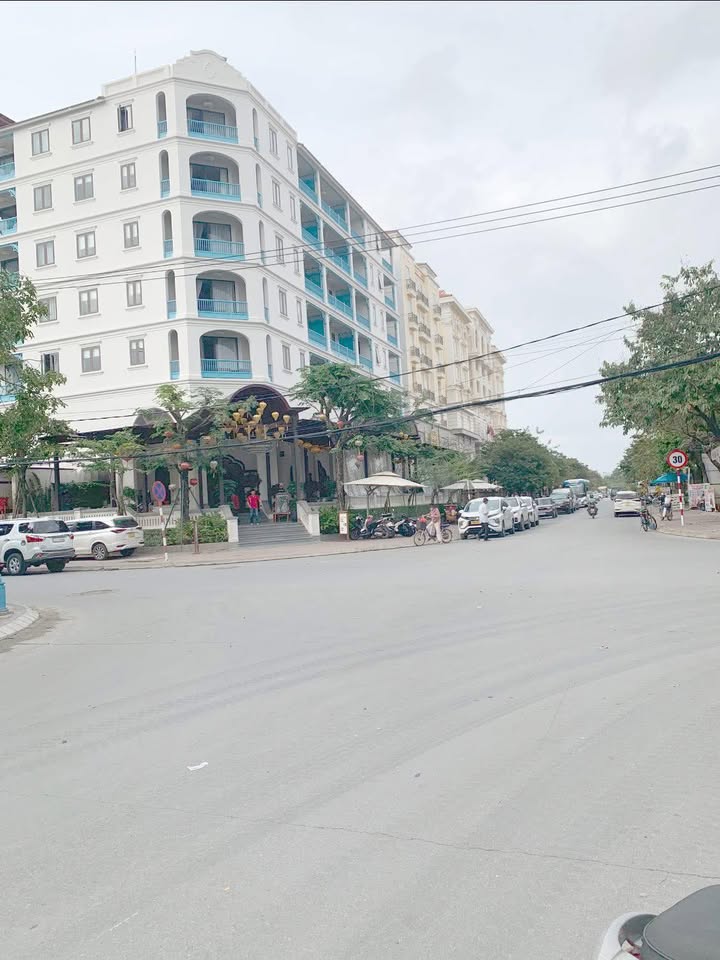 FrontHouse Đà Nẵng 197m² giá 21.5 tỷ - Cơ hội đầu tư hấp dẫn!