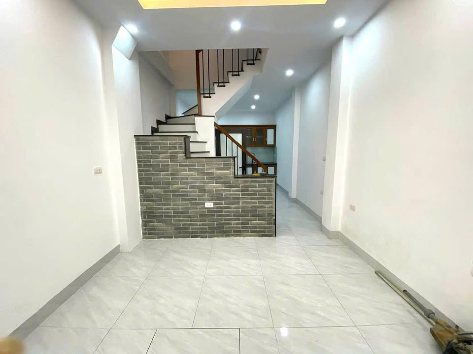 Nhà phố Định Công Hạ 38m² giá 2.95 tỷ - Đất ở đô thị, không quy hoạch!