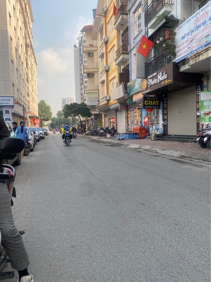 Nhà mặt phố Trung Kính Cầu Giấy 60m² giá thỏa thuận - Phân lô kinh doanh sầm uất!