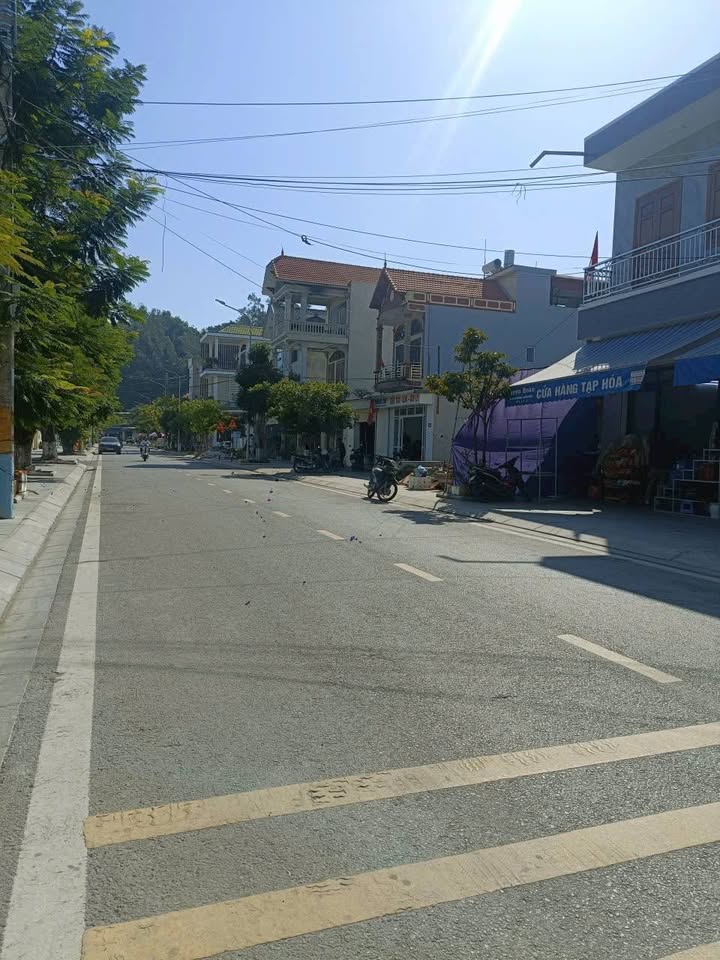 Nhà 3 tầng 100m² tại Đồ Sơn - Gần trường học, giá 6 tỷ - Kinh doanh sầm uất!