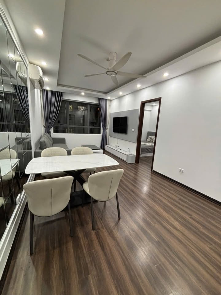 Căn hộ chung cư Thái Hà-Bộ Công An, 2 ngủ, giá 12 triệu - Sẵn sàng vào ở ngay!