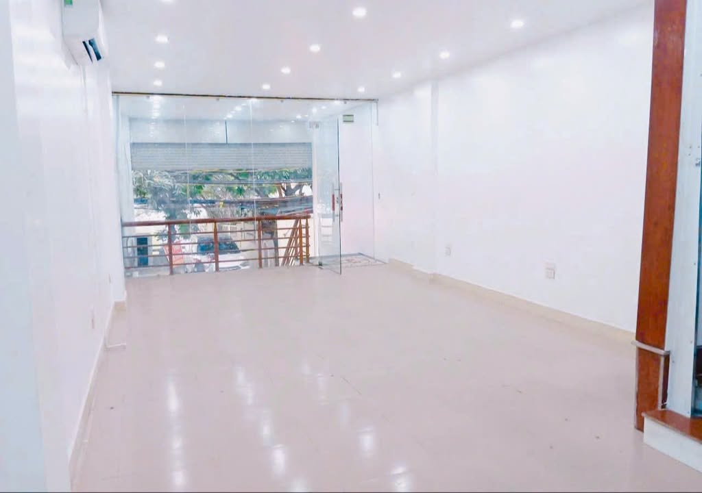Mặt bằng kinh doanh 68,9m² tại Mỹ Đình giá chỉ 10 triệu/tháng - Cơ hội hiếm có!