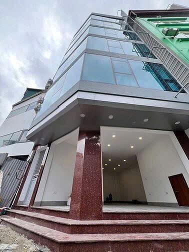 Nhà cho thuê 7 tầng mặt phố Bưởi, quận Ba Đình, 90m² - Thiết kế hiện đại, vị trí đắc địa!