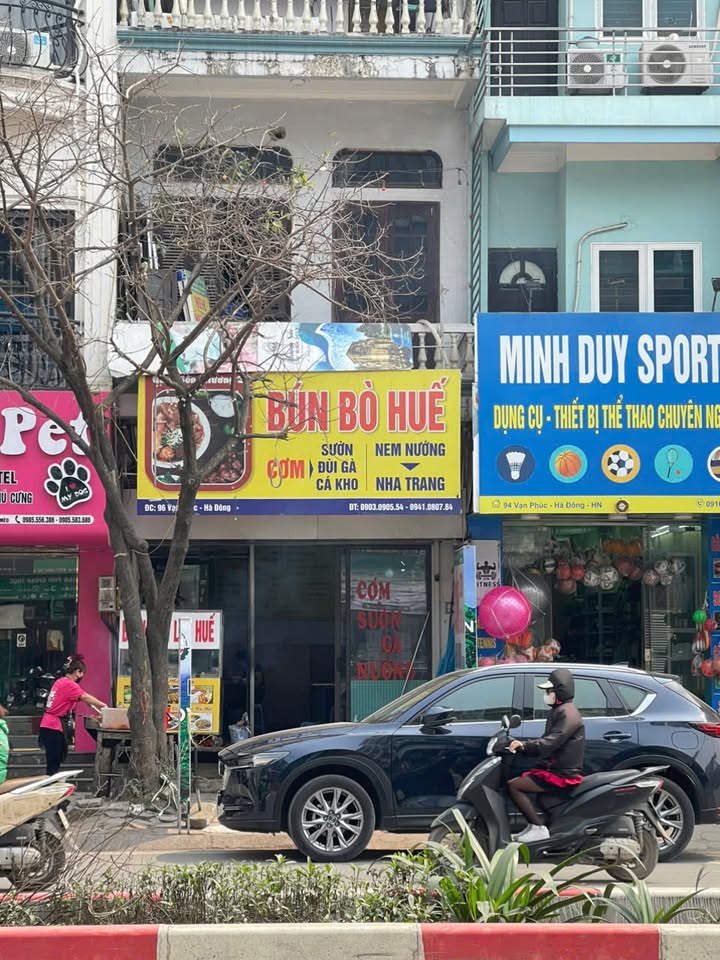 Nhà mặt tiền đường Vạn Phúc, Hà Đông 64.5m² giá 25.5 tỷ - Kinh doanh đỉnh cao!