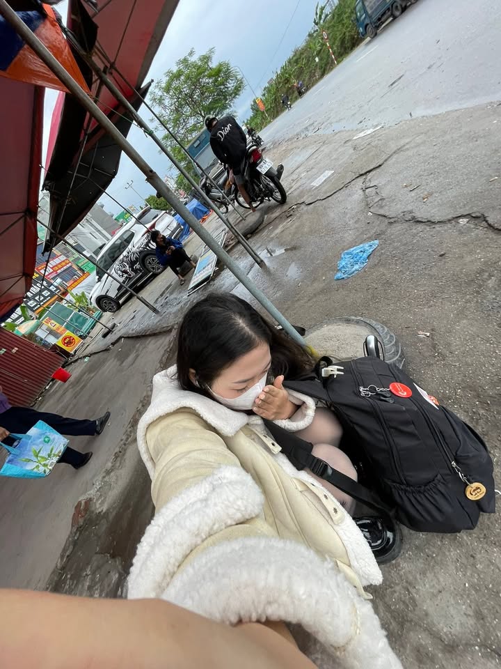 Căn hộ studio Duy Tân 30m² giá thỏa thuận - Full đồ, ô tô đỗ cổng!