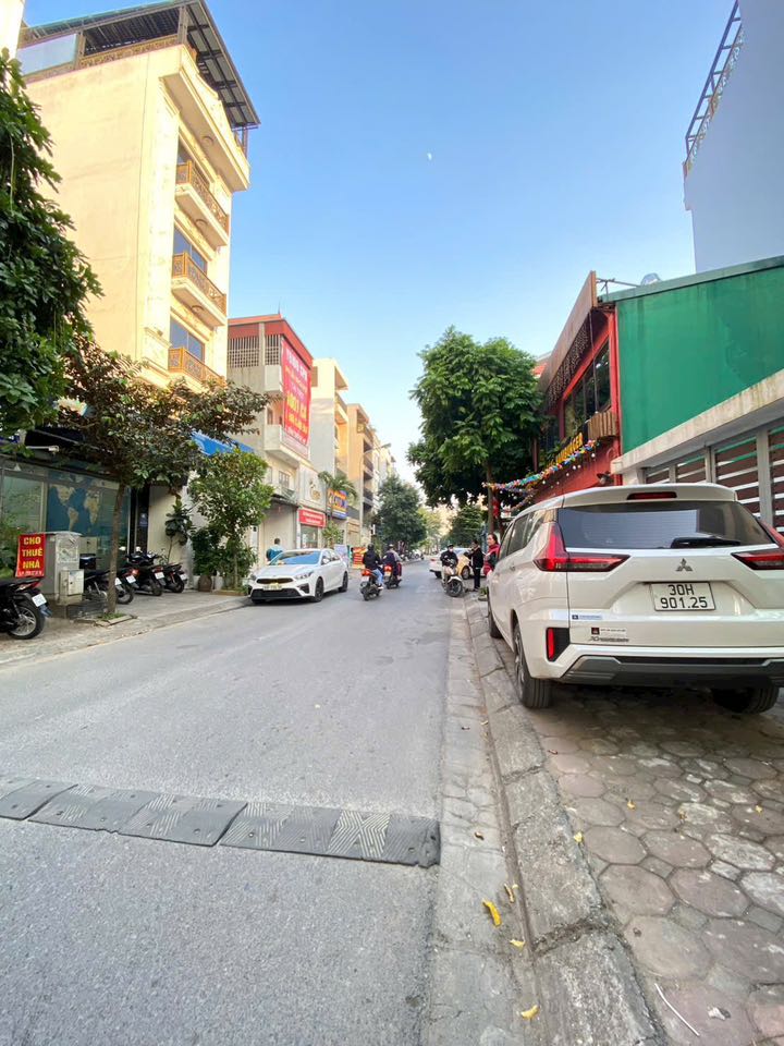 Nhà nguyên căn phố Nông Vụ, Phúc Lợi 80m² giá 15 triệu - Kinh doanh tuyệt vời!