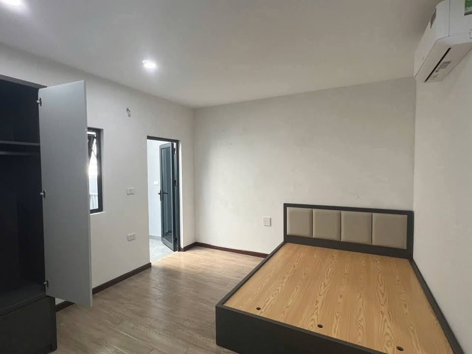 Căn hộ 1 ngủ Tư Đình 25m² giá 4.5 triệu - Full đồ, thang máy tiện nghi!