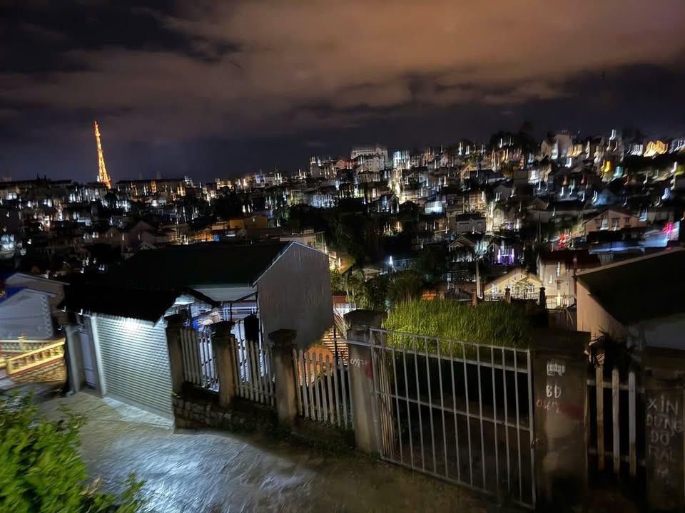 Đất nền tại phường Xuân Hương, Đà Lạt 300m² giá 6.8 tỷ - Cơ hội đầu tư sinh lời!