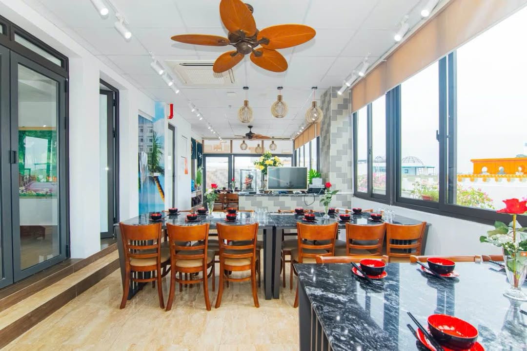 Khách sạn Sun 7 Màu Bãi Cháy 116m² giá thỏa thuận - Thiết kế chuẩn Nhật